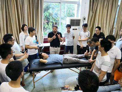 说明: C:\Users\gywy\Desktop\意大利米兰足踝整骨培训班\6.jpg