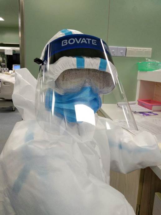 说明: https://www.gyfwyy.com/Upload/202006/6372818958508658157437516.jpg